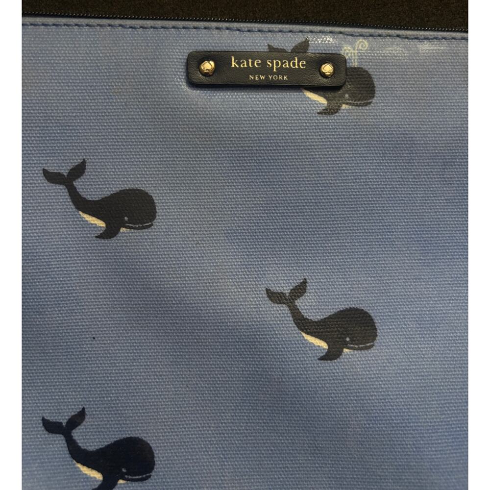 Kate Spade New York Whale Print Cosmetic Pouch Blue Zip Clutch Makeup Bag - Picture 2 of 10